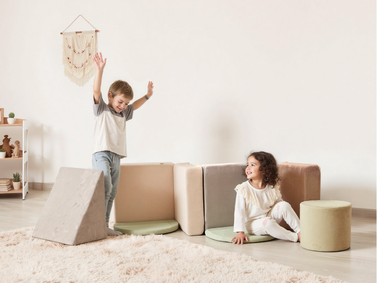 Indoor Screen-Free Summer Activities for Toddlers: Fun Play Ideas for Ages 0–3