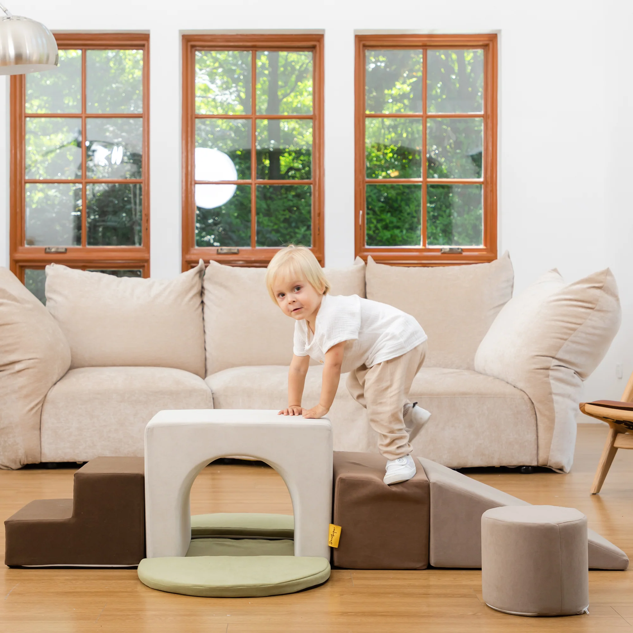 Fine Motor vs Gross Motor Skills: What’s the Difference?
