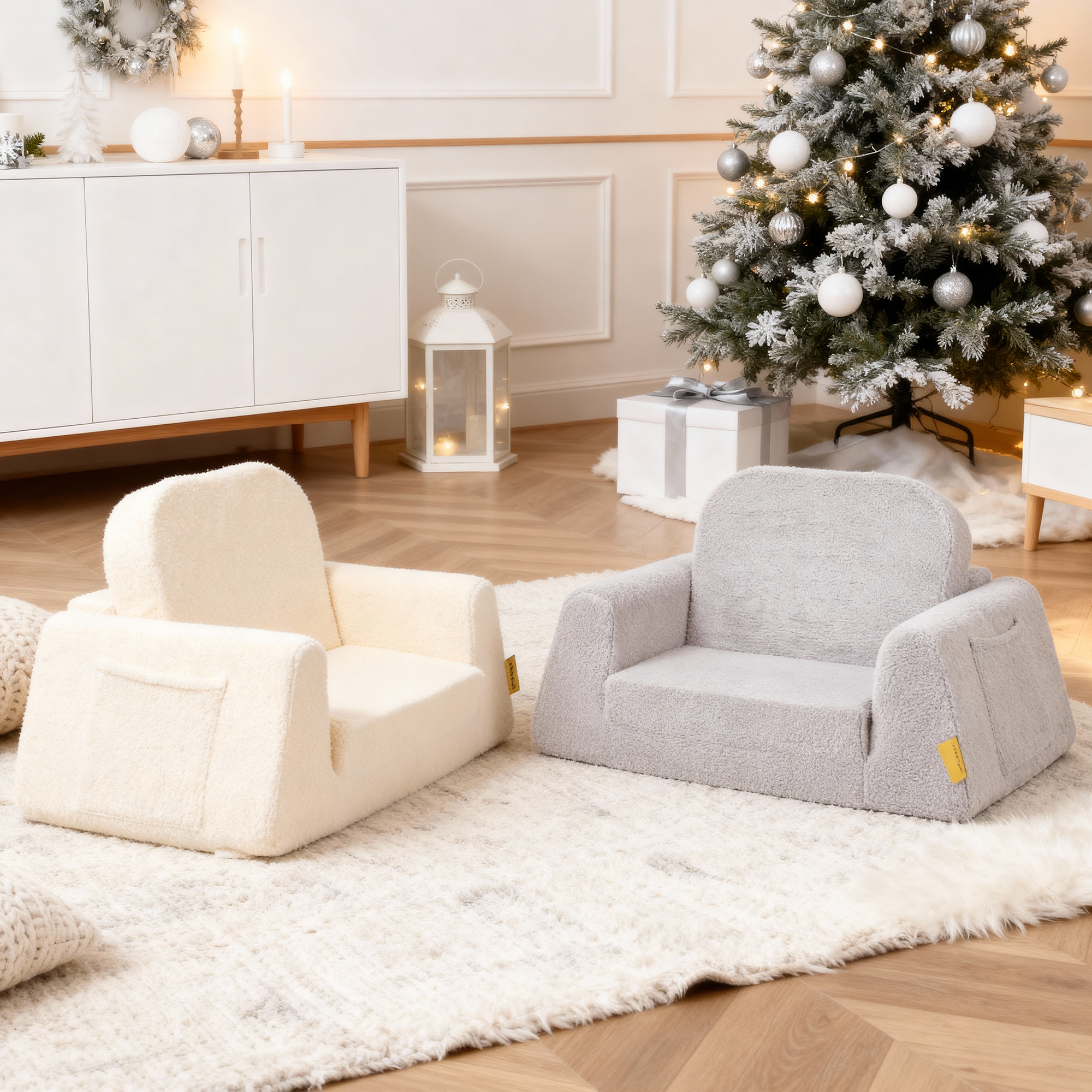 Children’s play couches on a rug - Banasuper